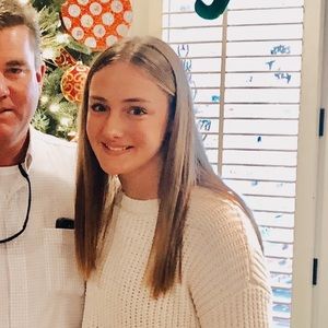 Meet your Posher, Emily cade